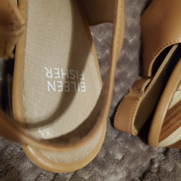 Shoe - Picture 5 of 10